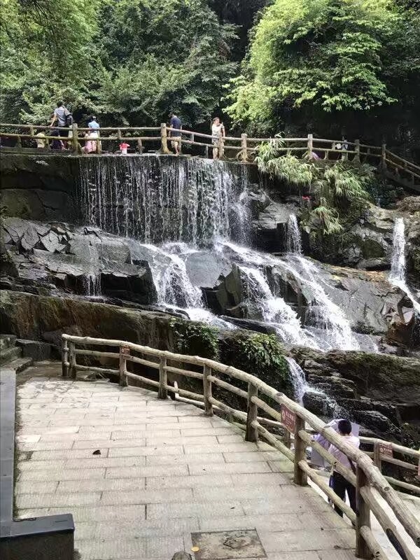 飞水潭山林步道
